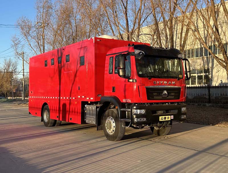 CSZ5160XLY 华东牌淋浴车图片
