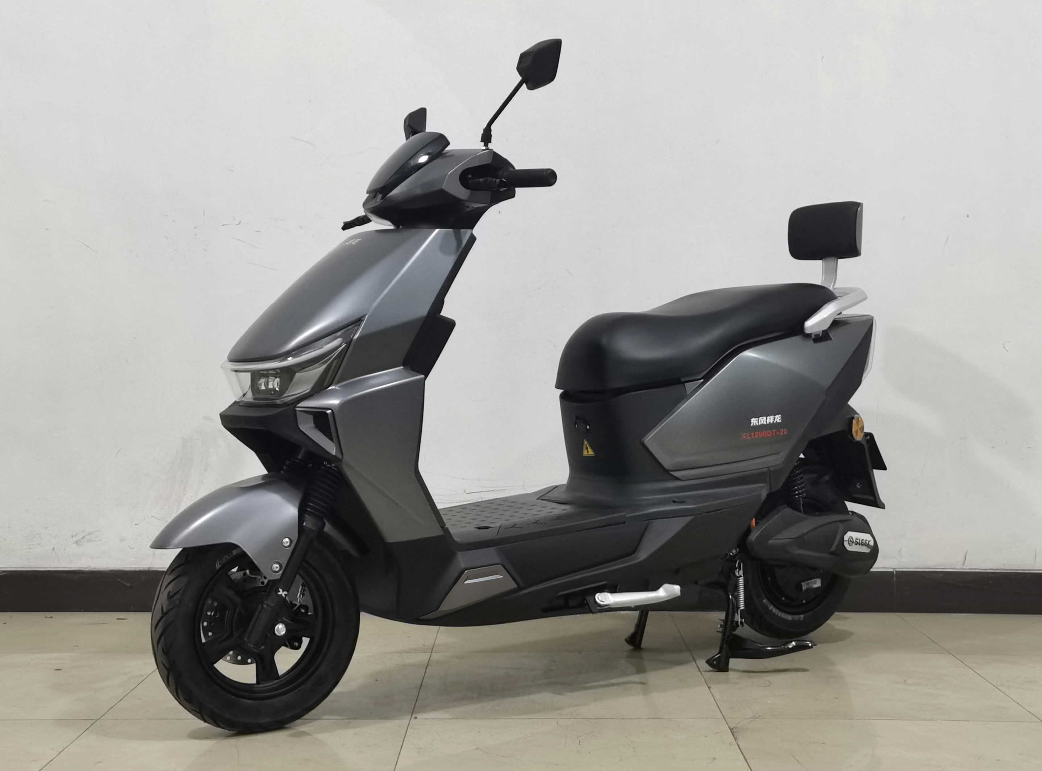 东风祥龙牌XL1200DT-20电动两轮摩托车公告图片