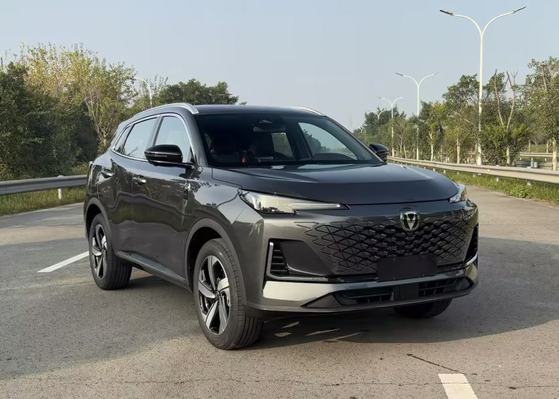 长安牌4.5米5座多用途乘用车(SC6450AAAA6)