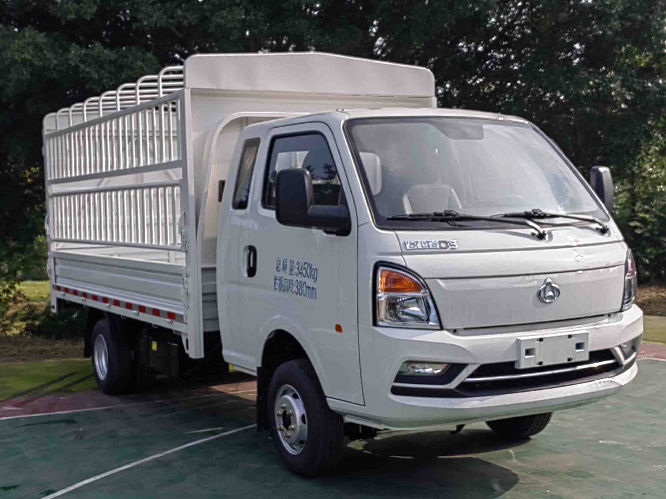 长安牌CKS5032CCYD5FW6B1仓栅式运输车