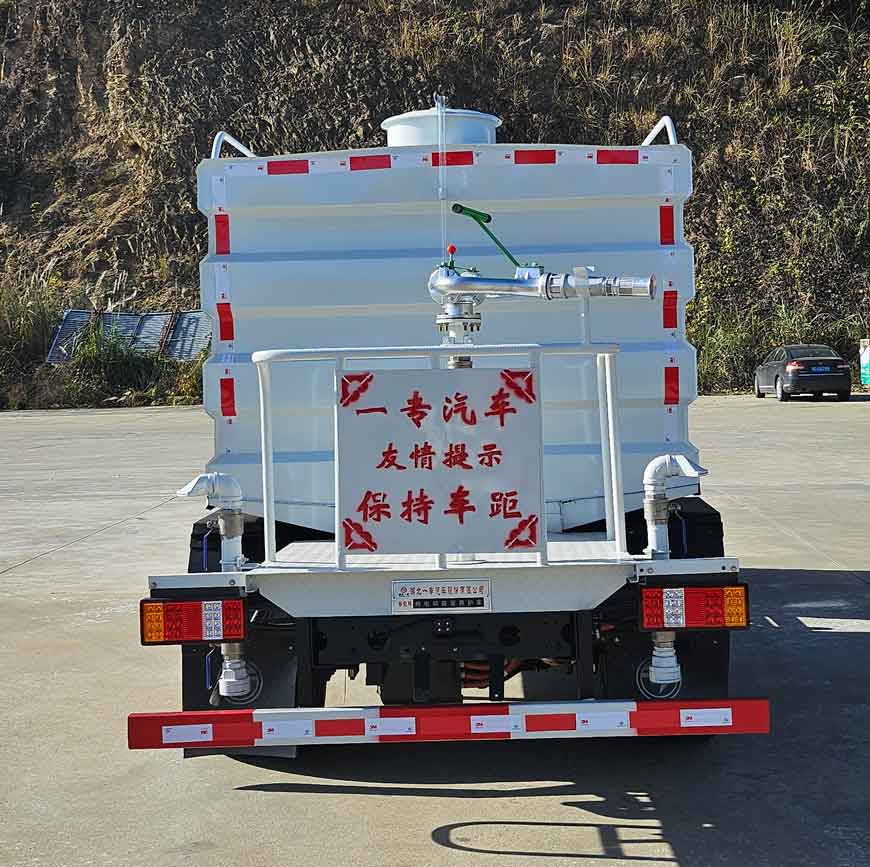纯电动路面养护车图片