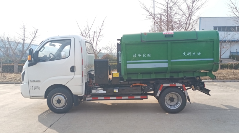 五征牌WZK5044ZXXD66BEV纯电动车厢可卸式垃圾车公告图片