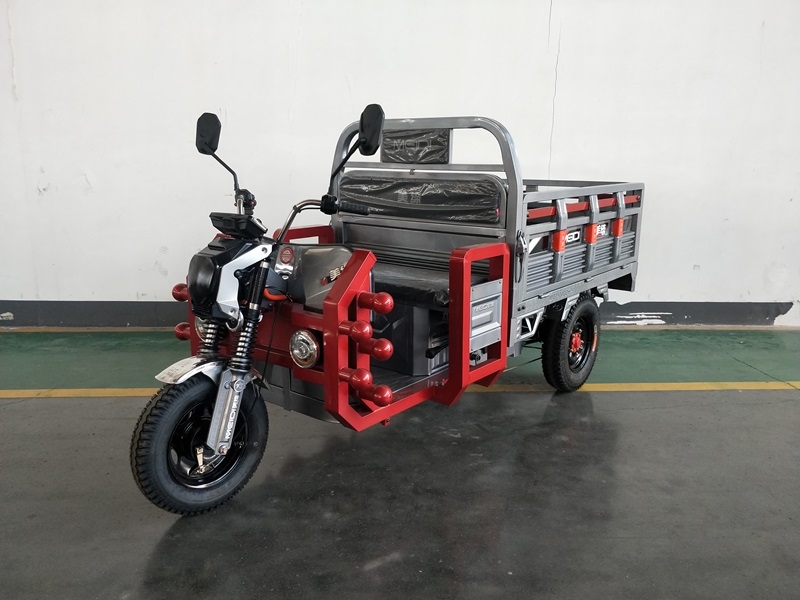 电动正三轮摩托车