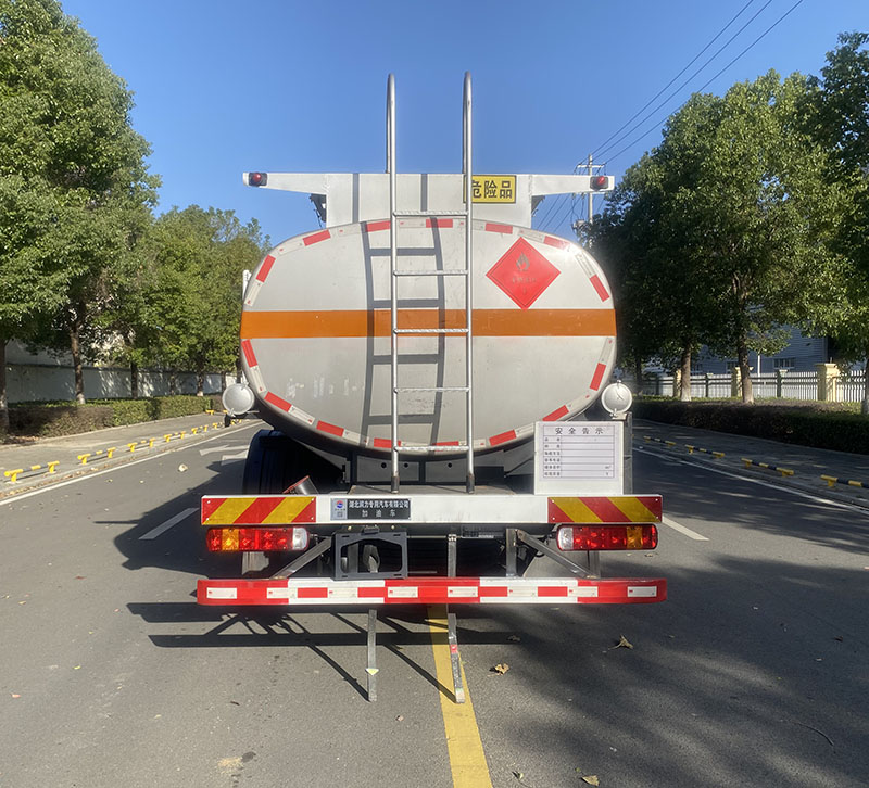 潤(rùn)知星牌SCS5187GJYZZ6加油車公告圖片