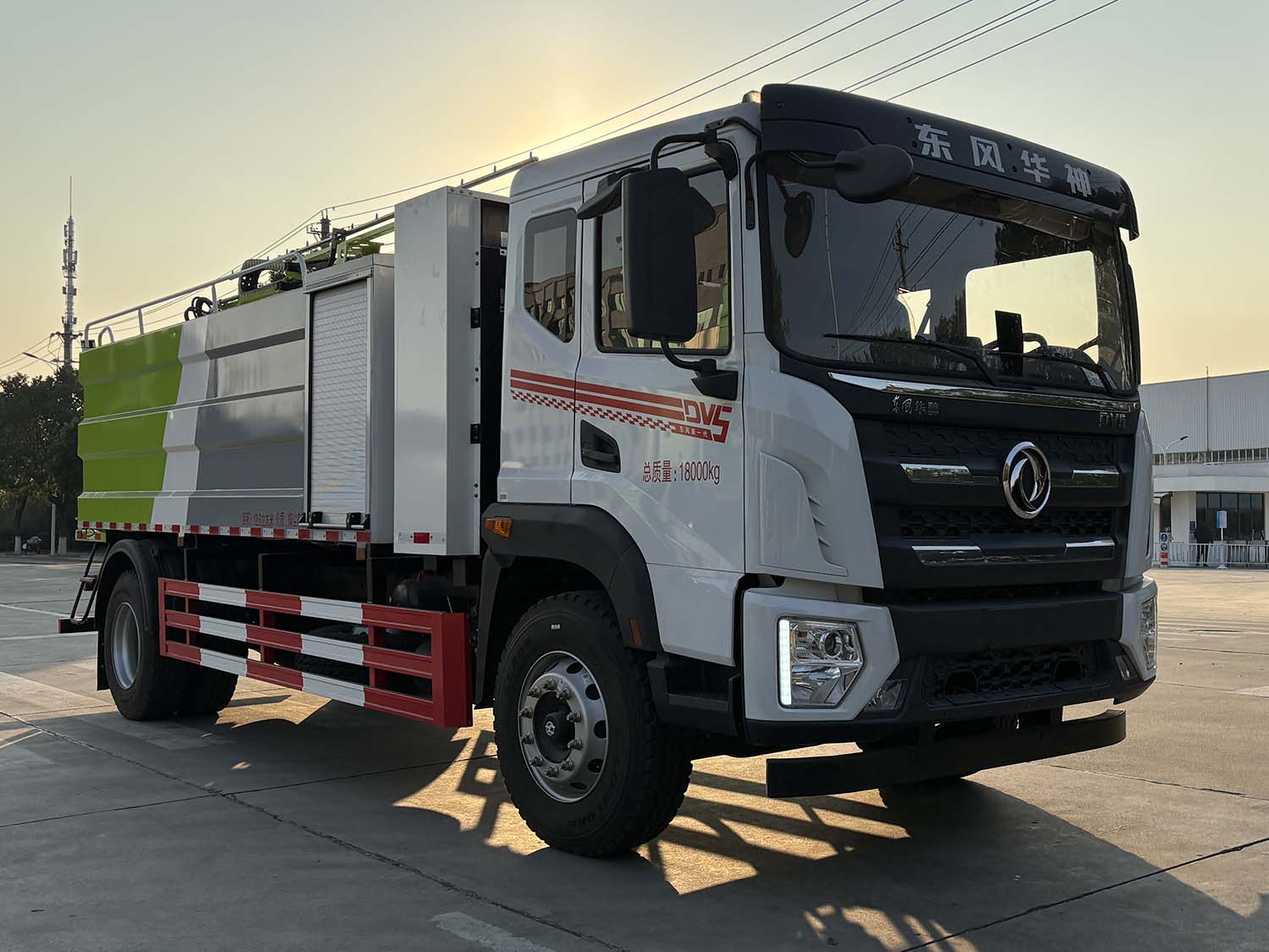 迈德盛牌YAD5180TDYBEVEQ6纯电动多功能抑尘车