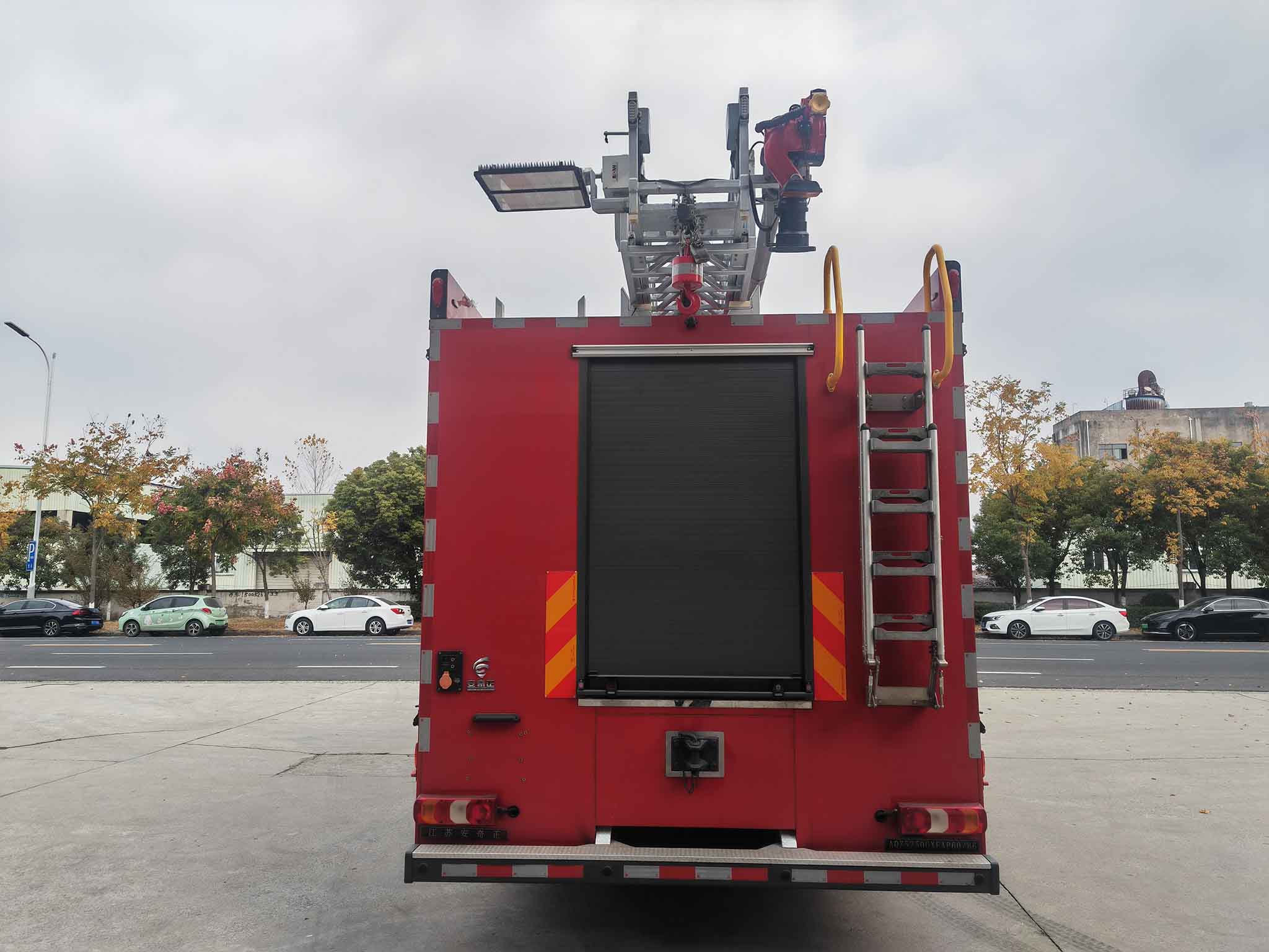 安奇正牌AQZ5250GXFAP60/B6压缩空气泡沫消防车公告图片