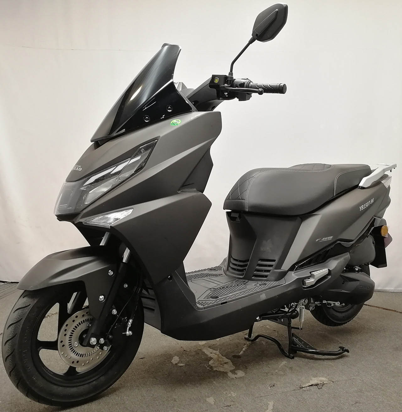两轮摩托车