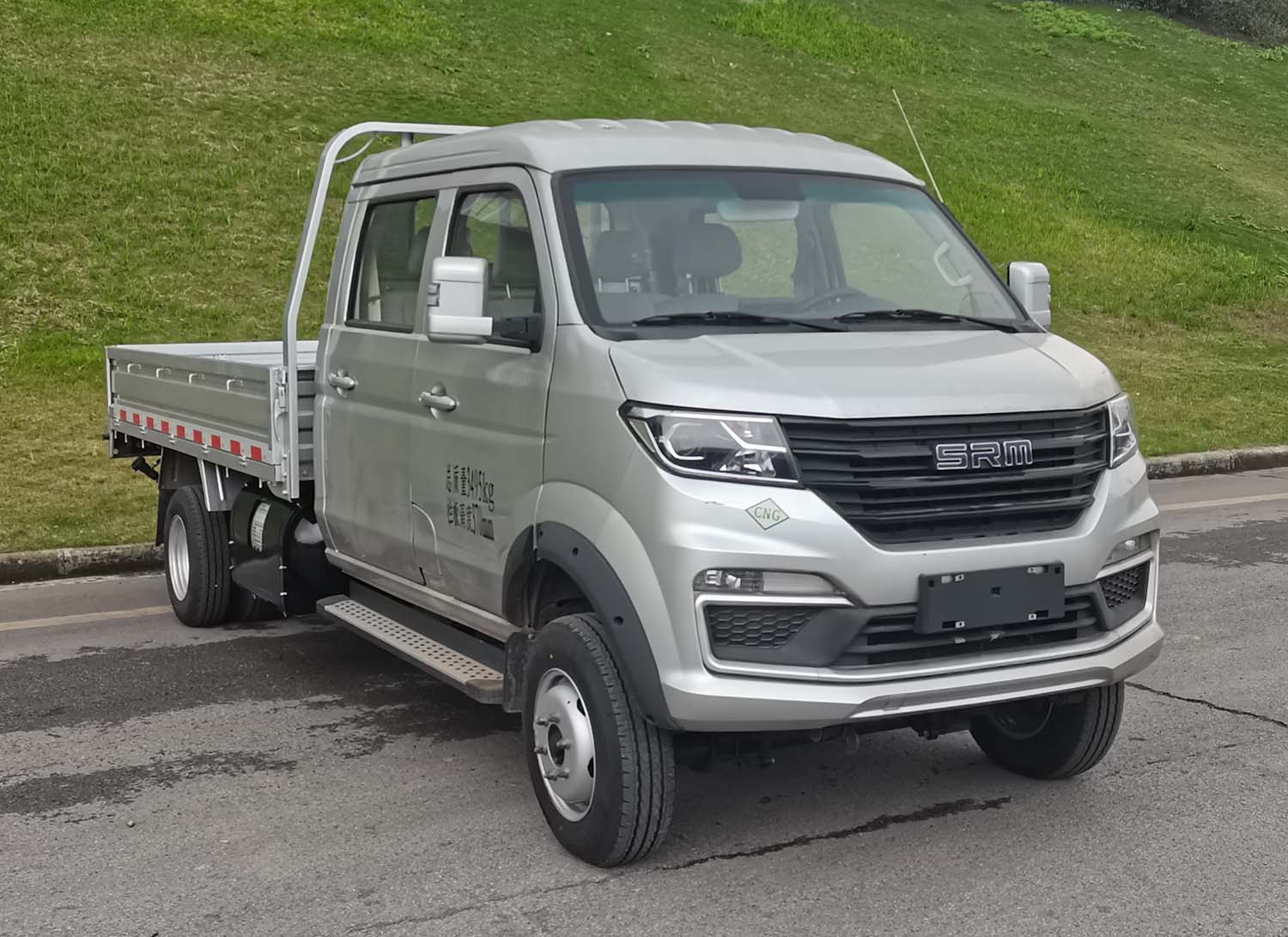 鑫源牌 112马力 载货汽车(JKC1034S6X3CNG)