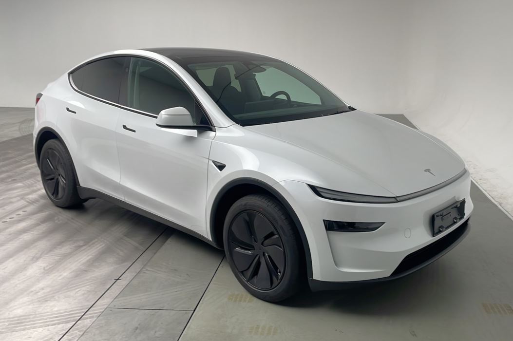 特斯拉牌4.8米5座纯电动多用途乘用车(TSL6480BEVBA7)