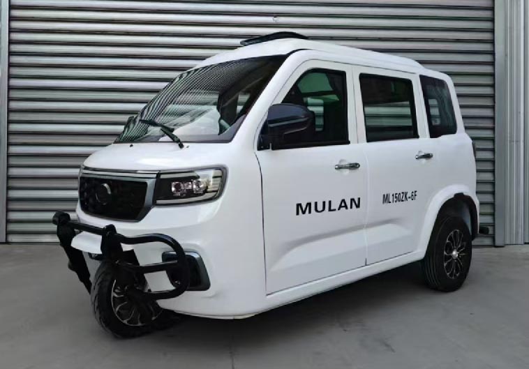 正三轮摩托车
