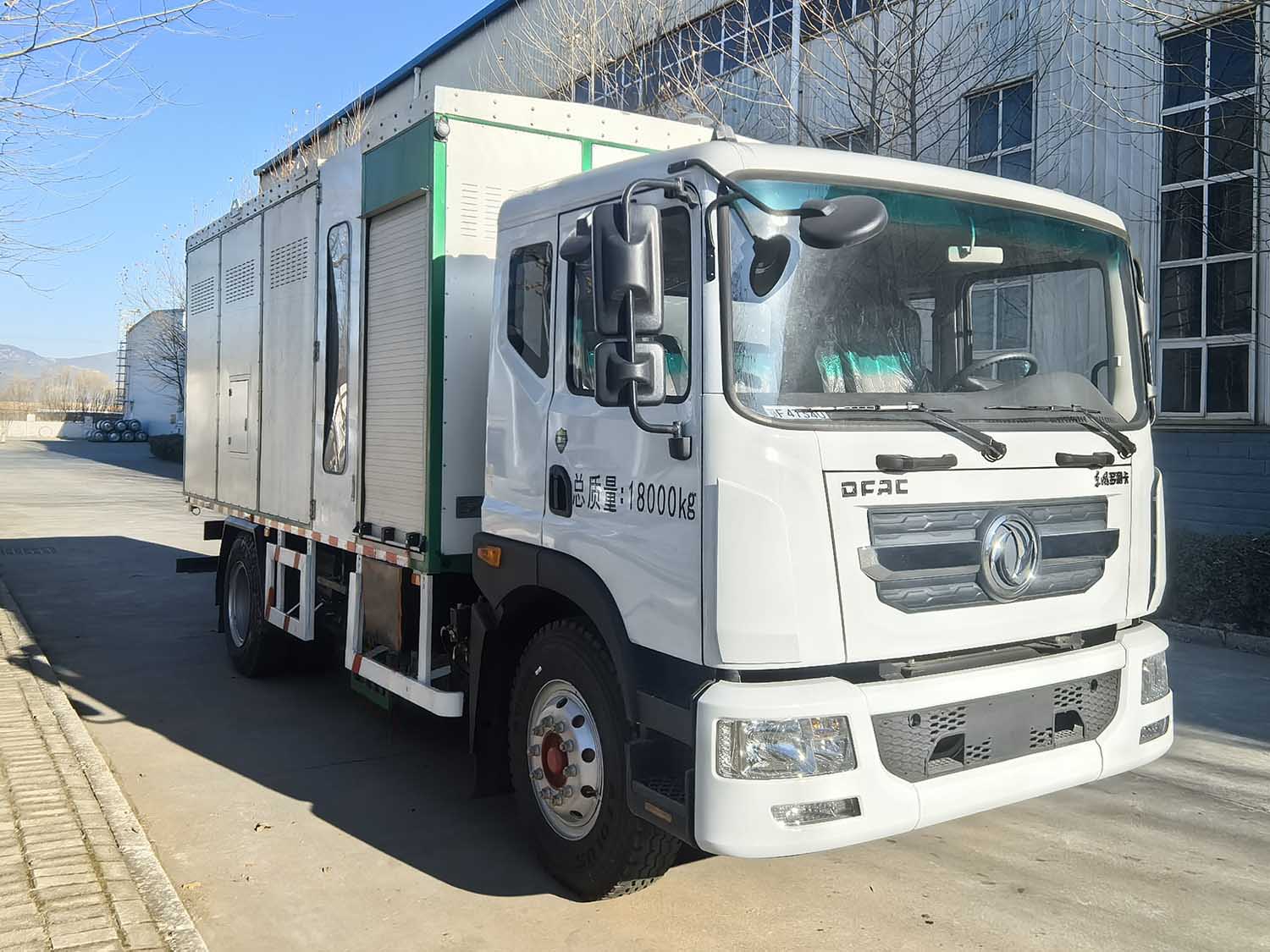 和隆兆帕牌LZP5180TCA餐厨垃圾车