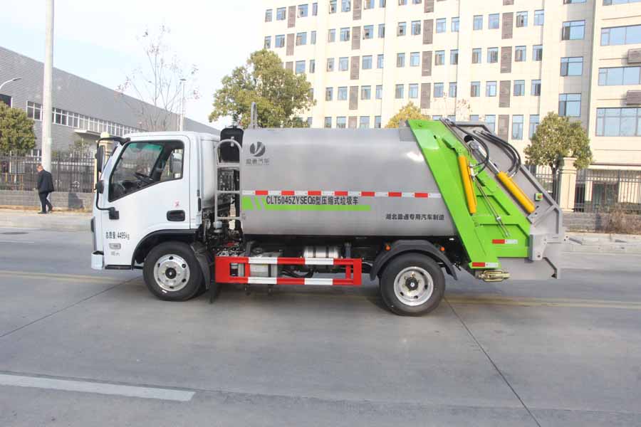 縱昂牌CLT5045ZYSEQ6壓縮式垃圾車公告圖片