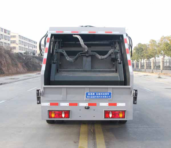 縱昂牌CLT5045ZYSEQ6壓縮式垃圾車公告圖片