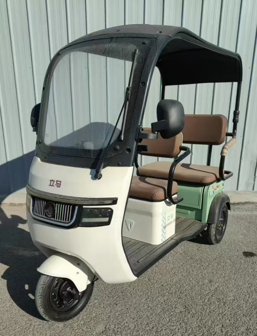 电动正三轮摩托车