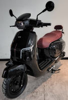 电动两轮摩托车