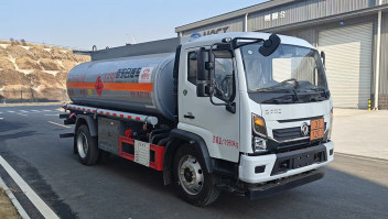 加油车