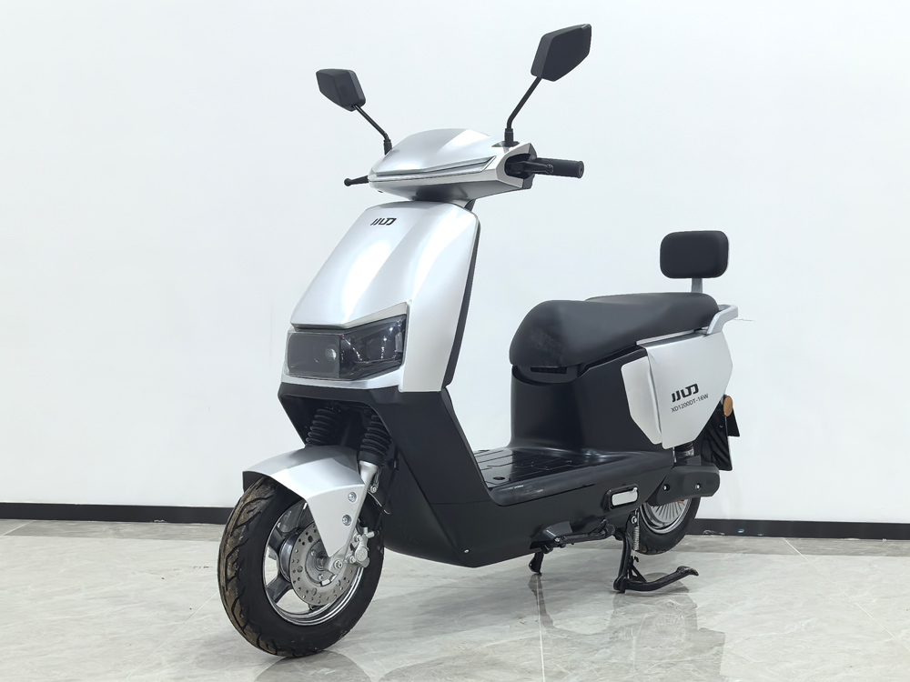 电动两轮摩托车