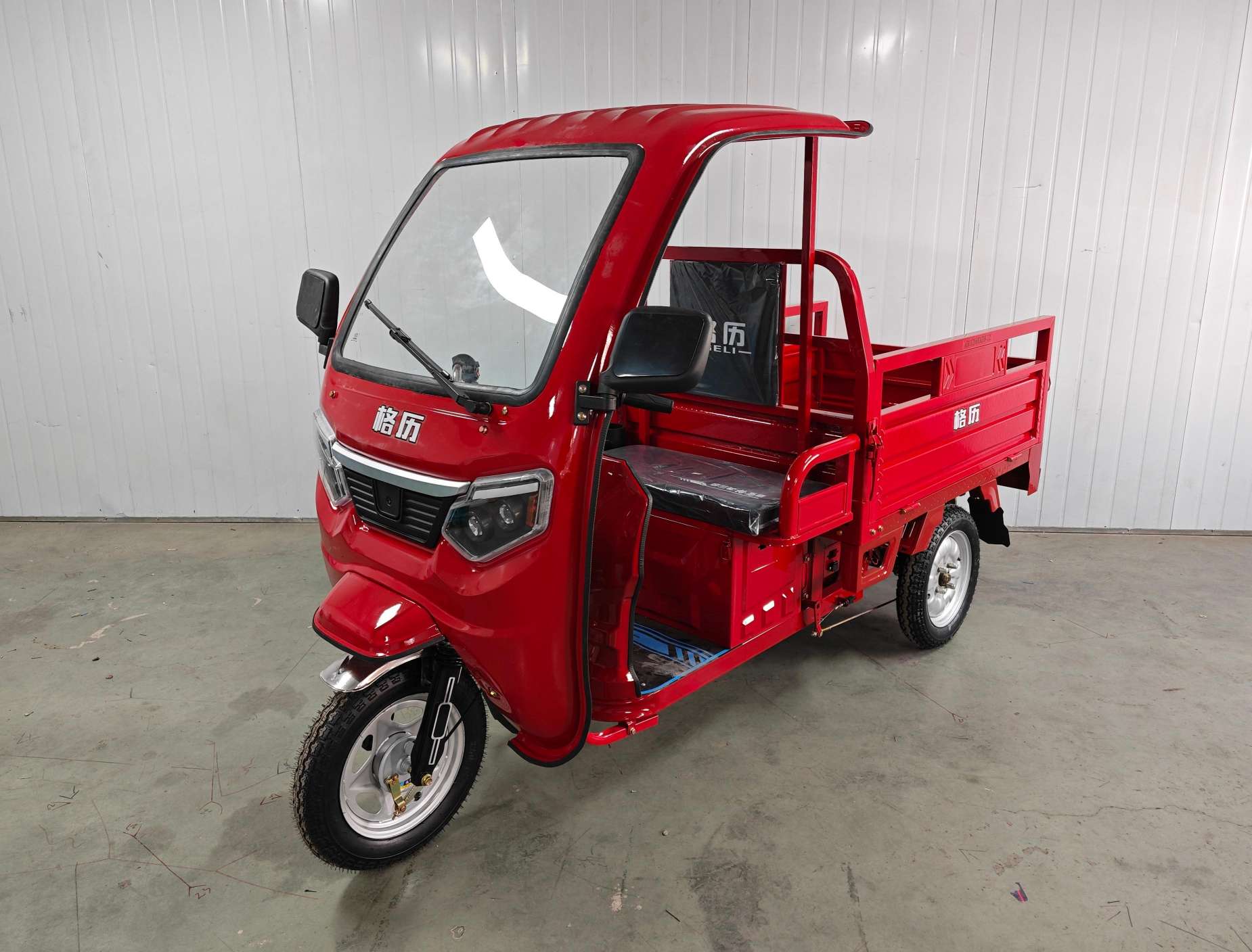 电动正三轮摩托车
