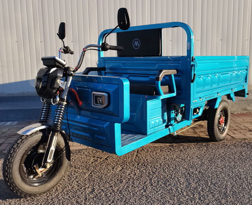 电动正三轮摩托车