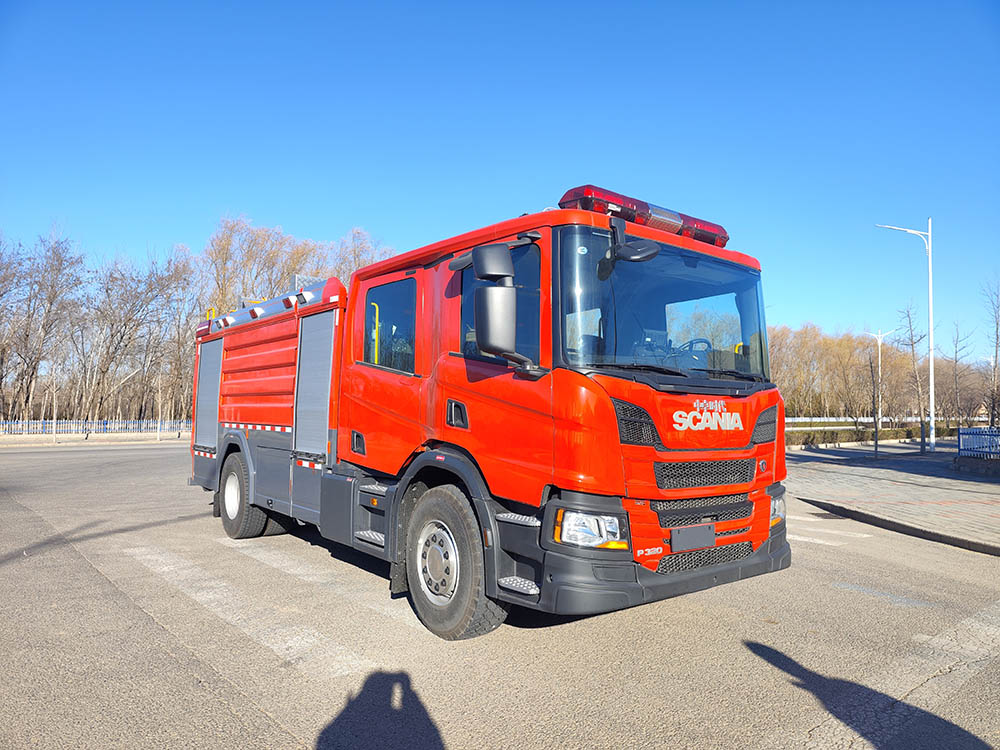 中卓时代牌ZXF5200GXFSG80/S6水罐消防车