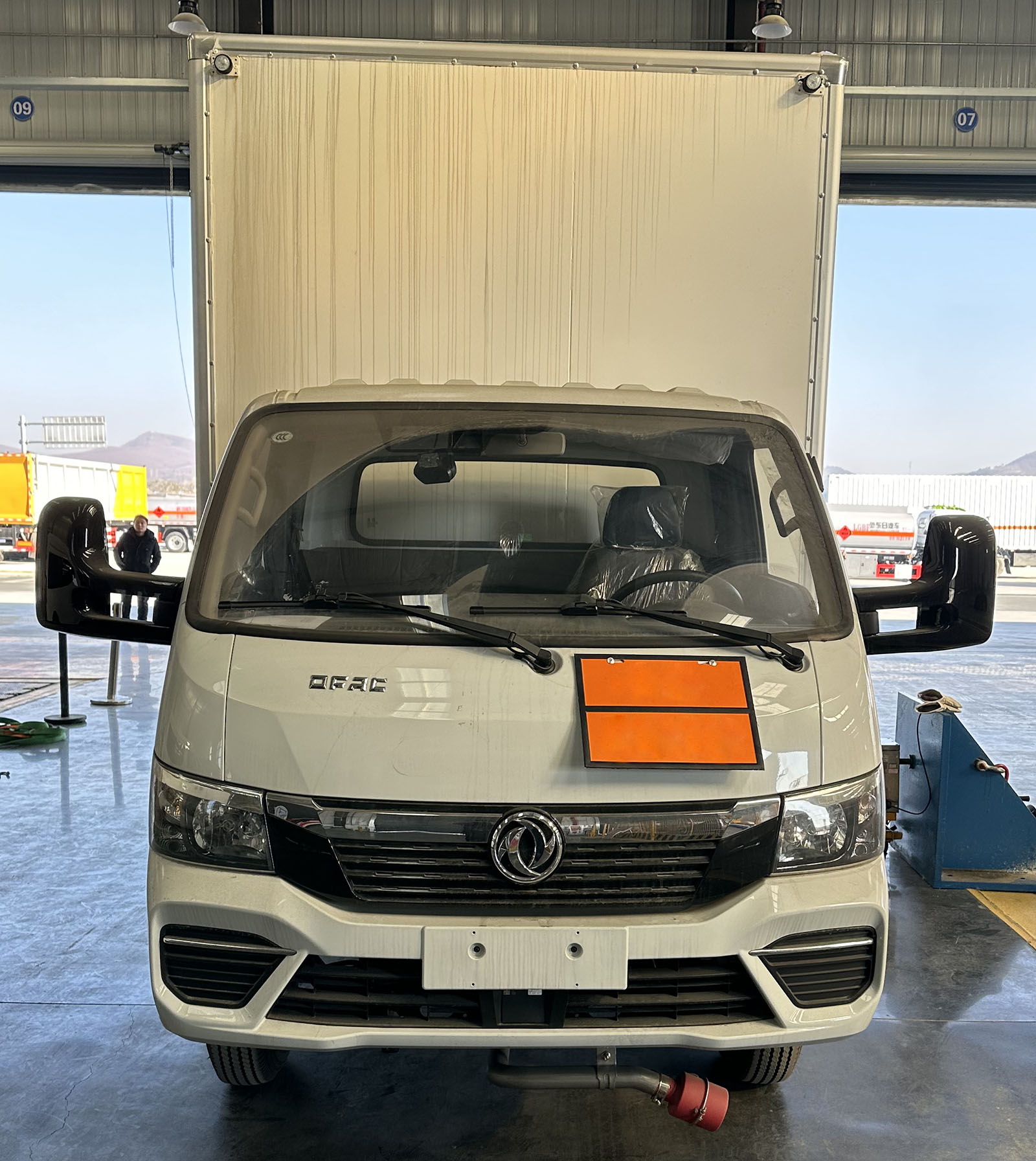 日途牌HTY5045XZWEQ6QS杂项危险物品厢式运输车公告图片