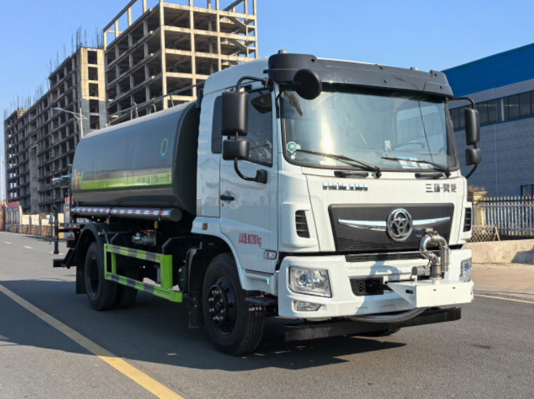 旺龙威牌WLW5166GPSSTQ绿化喷洒车