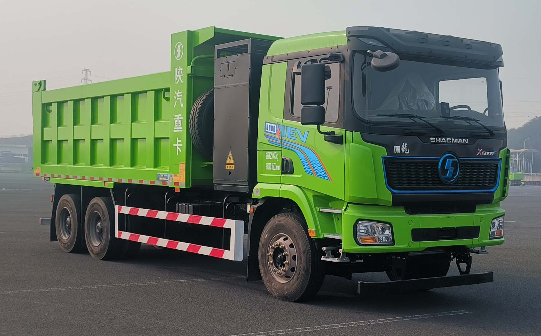 陕汽牌 585马力 换电式纯电动自卸汽车(SX3257XF524SEV1)