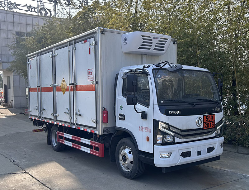 CLQ5122XYW6E型氧化性物品厢式运输车图片