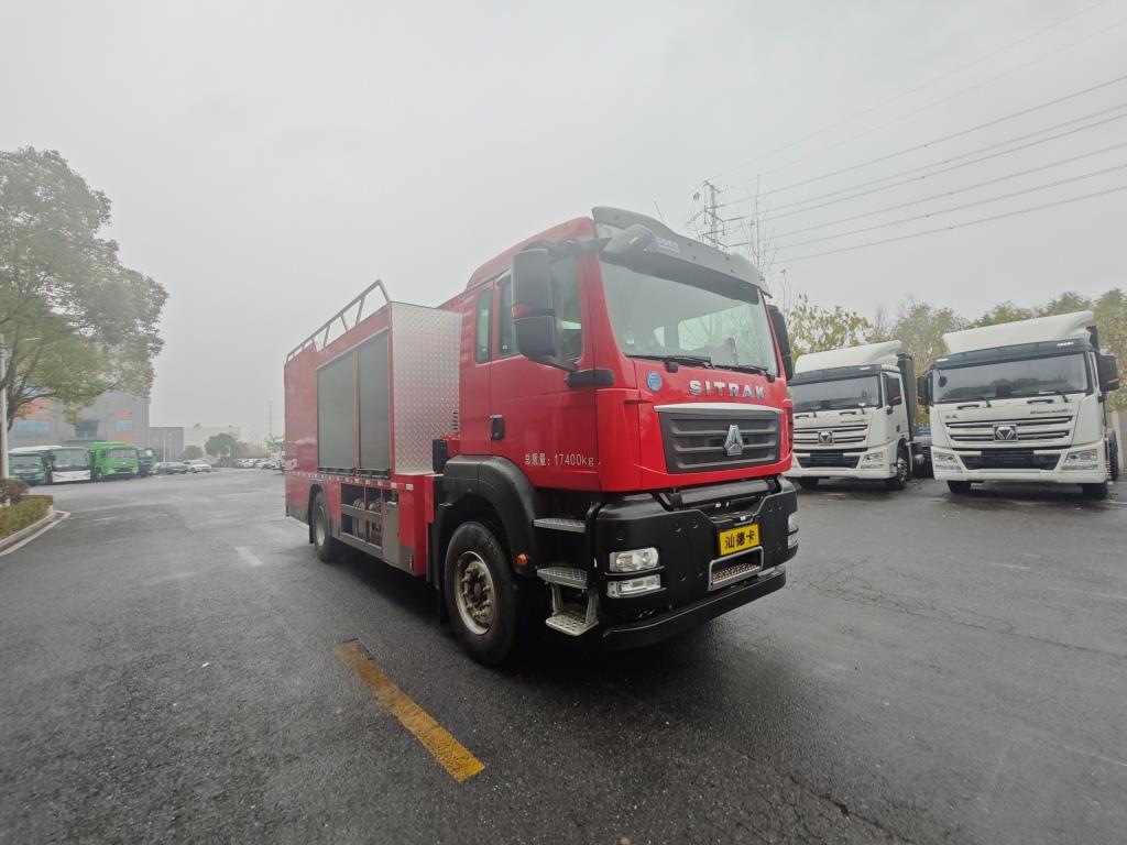 楚云龙牌XFY5170TPS5大流量排水抢险车