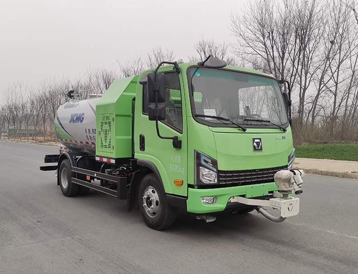 徐工牌XGH5080GPSXBEV纯电动绿化喷洒车