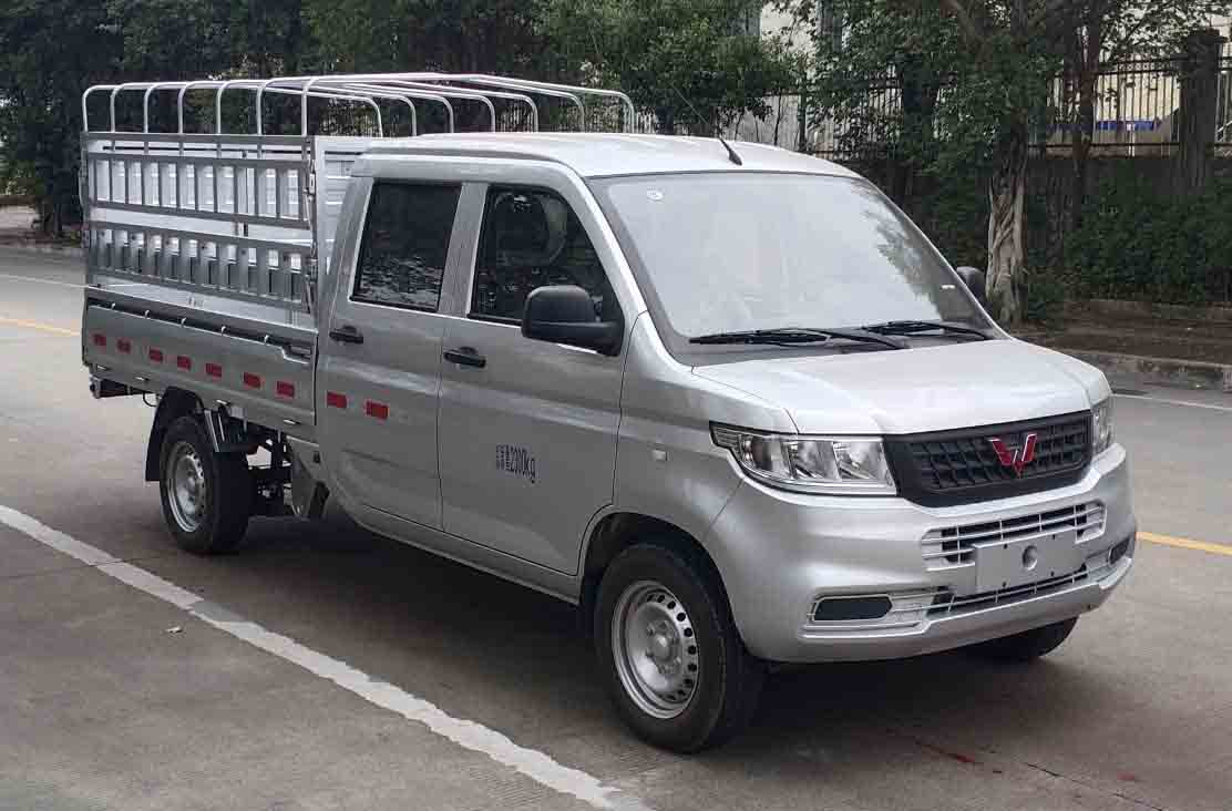 智跃牌LPL5028CCQEQU畜禽运输车