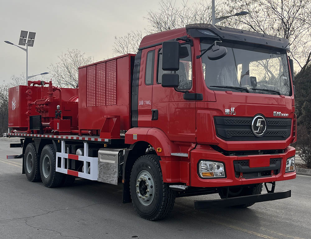 GTE5212TYL80型压裂车图片