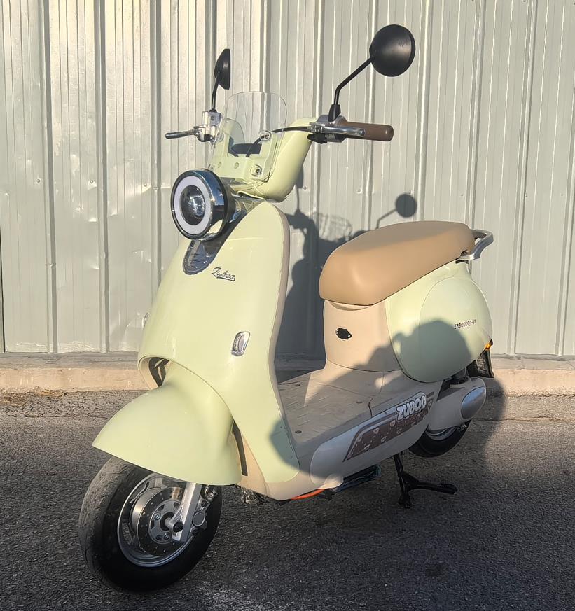 电动两轮轻便摩托车