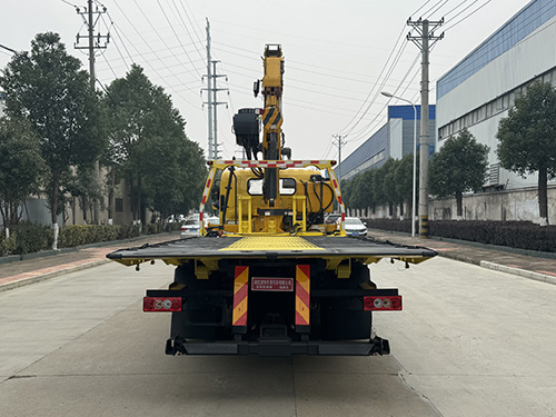 龙牧双星牌LMX5161TQZBJ6清障车公告图片