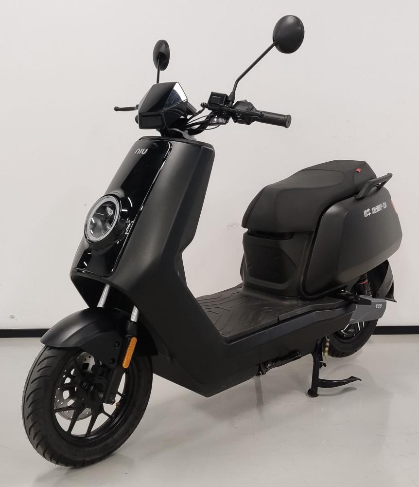 电动两轮摩托车