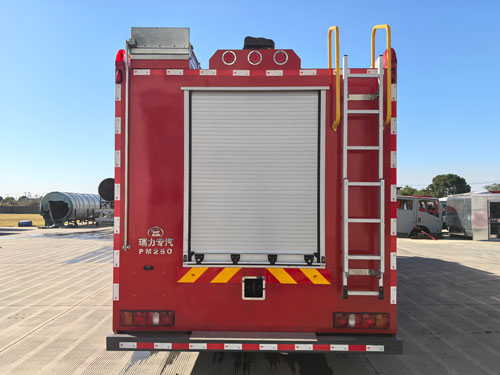 瑞力星牌RLQ5431GXFPM250/Z6泡沫消防车公告图片
