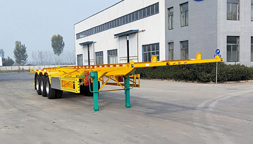 冠亚达牌GYD9400TWY危险品罐箱骨架运输半挂车图片