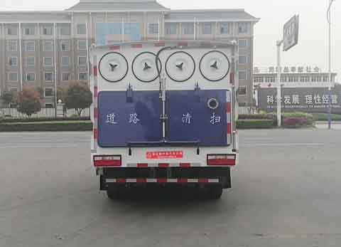 东风股份多利卡D6 XZL5070TXC6吸尘车公告图片