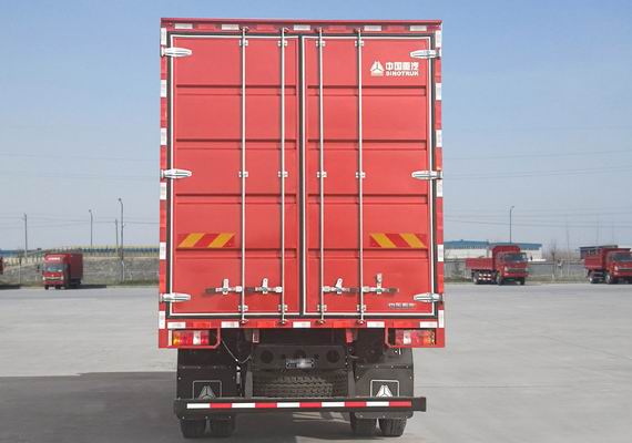 豪沃牌ZZ5147XXYH4215F1廂式運(yùn)輸車公告圖片