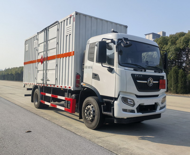 东风牌DFH5180XRQEX9易燃气体厢式运输车