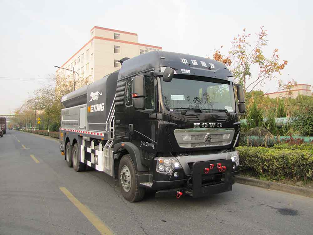 浙通牌LMT5251TCX-H除雪车