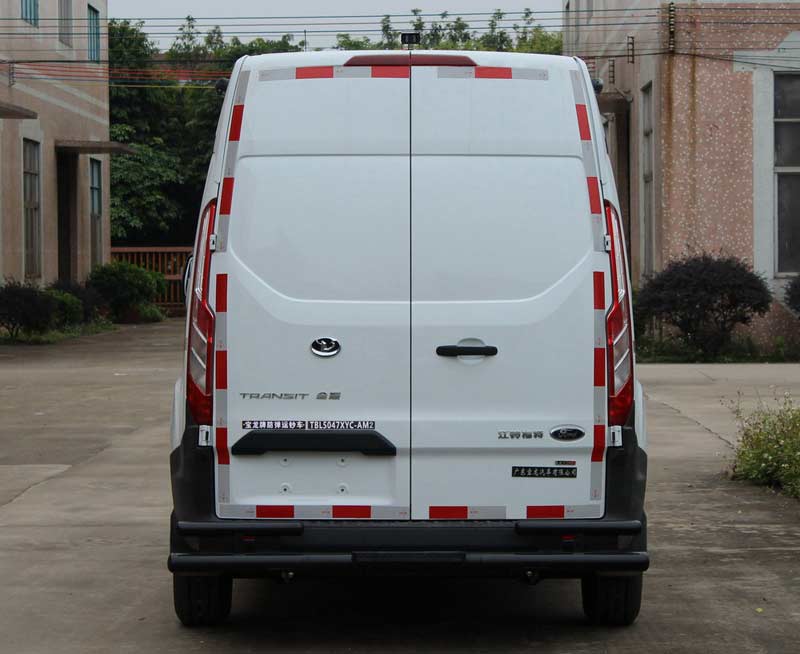 寶龍牌TBL5047XYC-AM2防彈運(yùn)鈔車公告圖片