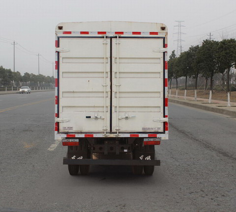 東風(fēng)牌EQ5111CCY8EDFAC倉(cāng)柵式運(yùn)輸車(chē)公告圖片