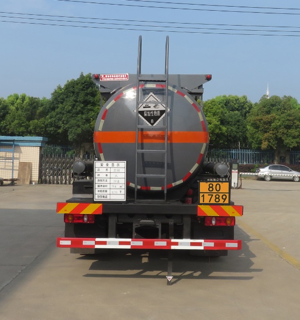 特运牌DTA5180GFWD6腐蚀性物品罐式运输车公告图片