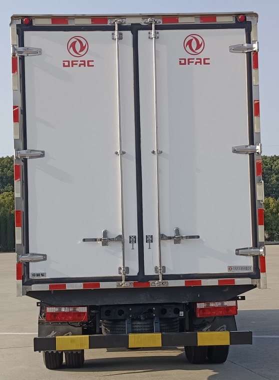 东风牌EQ5045XLCTACPHEV插电式混合动力冷藏车公告图片