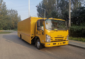 工程车