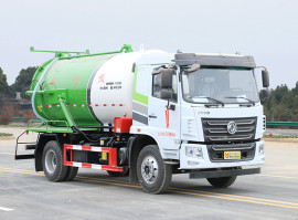 吸污车