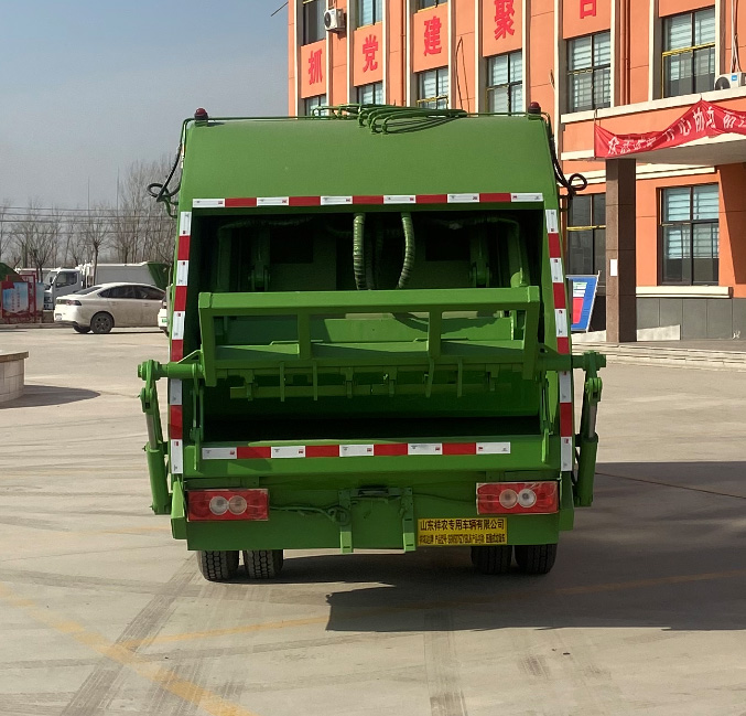 祥農(nóng)達(dá)牌SGW5076ZYSBJ6壓縮式垃圾車公告圖片