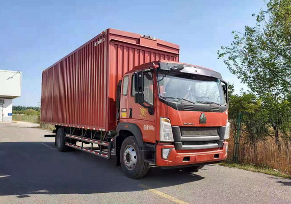 豪沃牌ZZ5187XYKK561DF1B翼开启厢式车