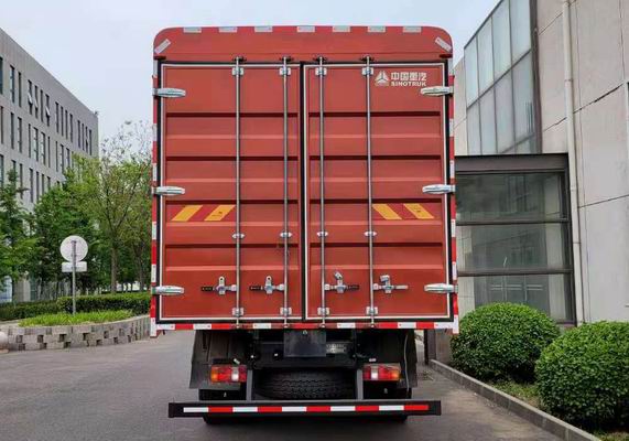 豪沃牌ZZ5167CCYH4715F1倉(cāng)柵式運(yùn)輸車(chē)公告圖片